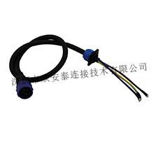 深圳LED防水插头连接器